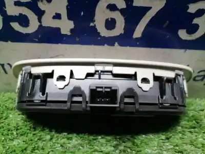 Pezzo di ricambio per auto di seconda mano luce interna per volvo v40 2.0 cat riferimenti oem iam 31305650  31305650