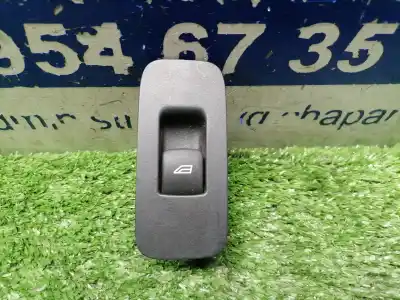 Pezzo di ricambio per auto di seconda mano interruttore alzacristalli anteriore destro per volvo v40 2.0 cat riferimenti oem iam 31394840