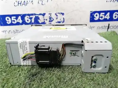 Second-hand car spare part audio system / radio cd for audi a4 b7 (8ec) 1.9 tdi oem iam references 8e0035111d  8e0035111d