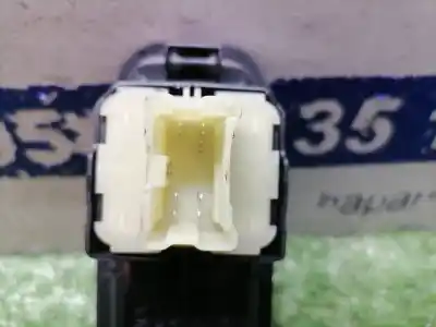 Second-hand car spare part left front power window switch for dacia duster ii access oem iam references   
