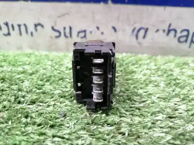 Second-hand car spare part right front power window switch for citroen berlingo 1.9 d multispace oem iam references   