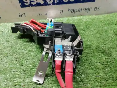Second-hand car spare part fuse box unit for dacia duster ii access oem iam references 241148233r  241148233r