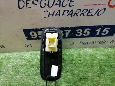 Second-hand car spare part right front power window switch for dacia duster ii access oem iam references   