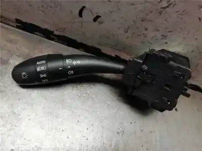 Peça sobressalente para automóvel em segunda mão COMUTADOR DE PISCAS  por KIA CEE´D  Referências OEM IAM 934101H400  934101H400