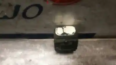 Автозапчасти б/у ВЫКЛЮЧАТЕЛЬ ЛЕВОГО ПЕРЕДНЕГО ОКНА за CITROEN BERLINGO  ссылки OEM IAM   