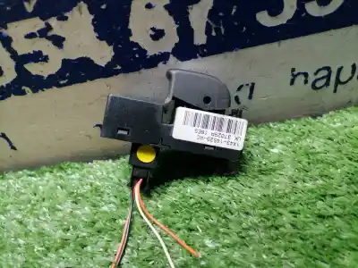 Автозапчастина б/у передній правий віконний вимикач для jaguar x-type 2.0 d classic посилання на oem iam   