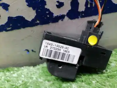 Автозапчастина б/у передній правий віконний вимикач для jaguar x-type 2.0 d classic посилання на oem iam   