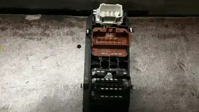 Second-hand car spare part left front power window switch for renault vel satis (bj0) expression oem iam references 8200018986a  