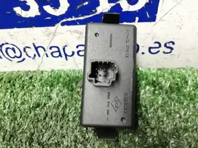 Second-hand car spare part hazard warning lights for renault modus confort dynamique oem iam references   