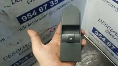 Автозапчасти б/у ВЫКЛЮЧАТЕЛЬ ПЕРЕДНЕГО ПРАВОГО ОКНА за OPEL ASTRA H BERLINA  ссылки OEM IAM 93162638  