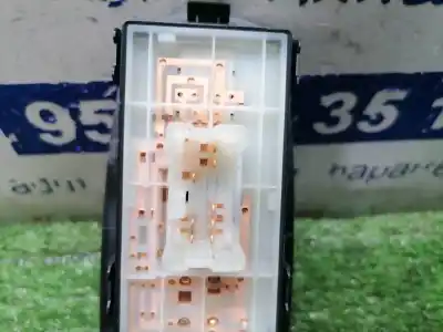 Second-hand car spare part right front power window switch for renault kadjar bose edition oem iam references   