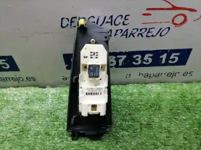 Second-hand car spare part left front power window switch for toyota corolla (e12) 2.0 d-4d linea sol berlina oem iam references   