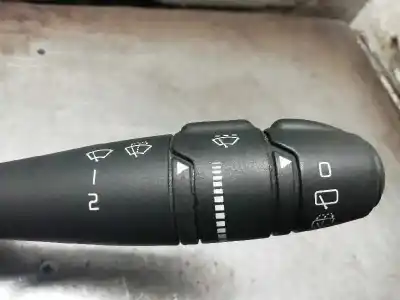 Second-hand car spare part steering wheel switch for renault twingo authentique oem iam references 8200856010m  8200856010m