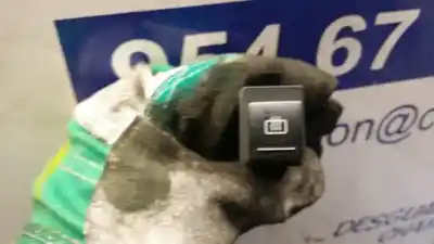 Second-hand car spare part switch for skoda superb (3u4) classic oem iam references 3u0959621a