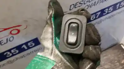 Second-hand car spare part RIGHT FRONT POWER WINDOW SWITCH for OPEL CORSA C  OEM IAM references 24407699  