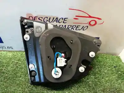 Second-hand car spare part right tailgate light for kia carens ( ) attract oem iam references   