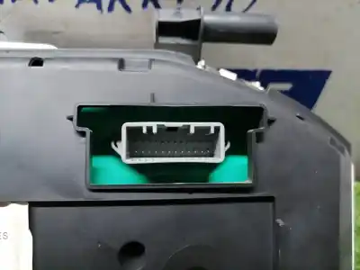 Peça sobressalente para automóvel em segunda mão quadrante por renault clio iii 20 aniversario referências oem iam 8200761865n  8200761865n