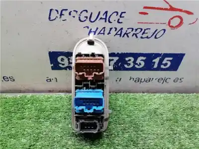 Second-hand car spare part left front power window switch for renault clio iii 1.5 dci diesel cat oem iam references   