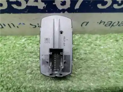 Second-hand car spare part left front power window switch for opel corsa d 1.3 16v cdti cat (z 13 dth / l4i) oem iam references 13258521aa  13258521aa