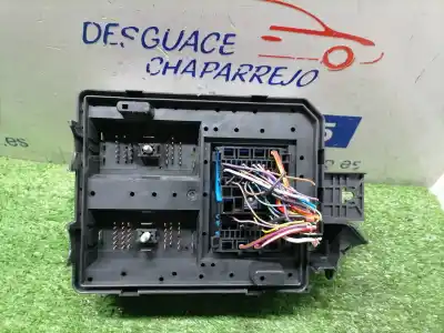 Second-hand car spare part fuse box unit for opel corsa e color edition oem iam references 39068005  39068005