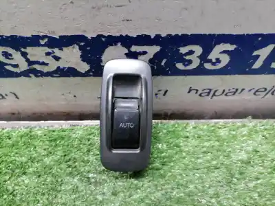 Pezzo di ricambio per auto di seconda mano comando alzacristalli posteriori destro per toyota corolla (e12) 2.0 d-4d linea sol berlina riferimenti oem iam 