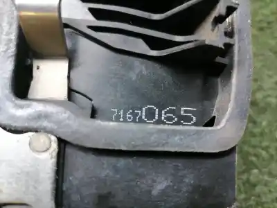 Second-hand car spare part left front door lock for bmw x3 (e83) 2.0d oem iam references 7167065  7167065