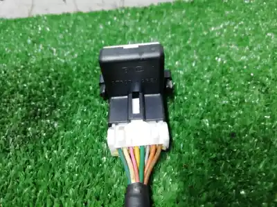 Peça sobressalente para automóvel em segunda mão sensor por hyundai i40 style referências oem iam 972533z400  972533z400