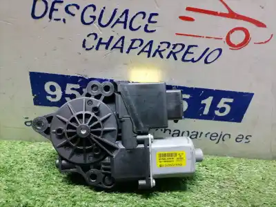 Pezzo di ricambio per auto di seconda mano motore alzacristalli anteriore destro per kia cee´d business riferimenti oem iam 617013001  82460a2010