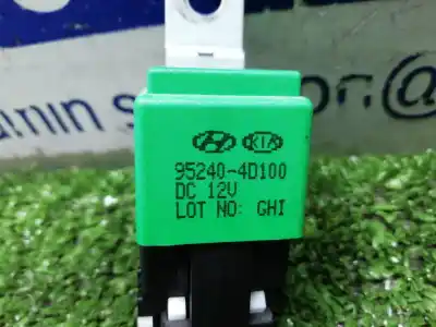 Pezzo di ricambio per auto di seconda mano relè per kia cee´d concept riferimenti oem iam 952404d100  952404d100