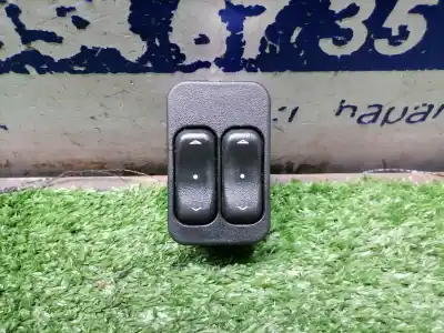 Second-hand car spare part left front power window switch for opel corsa c blue line oem iam references 13363202