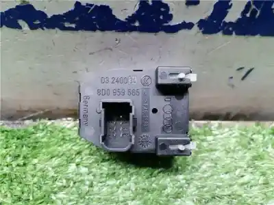 Автозапчасти б/у управление зеркалом за audi a3 (8l1) 1.8 ссылки oem iam 8d0959565  8d0959565