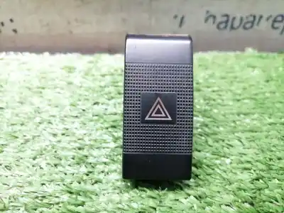 Second-hand car spare part hazard warning lights for kia carnival ii 2.9 crdi cat oem iam references 