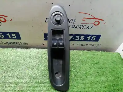Автозапчастина б/у передні вікний вмикач для renault clio ii fase i (b/cbo) 1.2 посилання на oem iam 