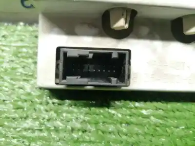 Second-hand car spare part multifunction display for citroen c2 audace oem iam references 9647409477  9647409477