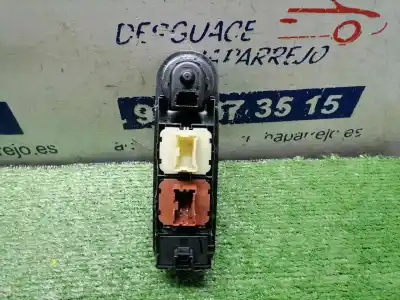 Peça sobressalente para automóvel em segunda mão botão / interruptor elevador vidro dianteiro esquerdo por renault captur dynamique referências oem iam   