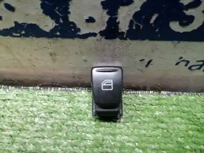 Second-hand car spare part RIGHT FRONT POWER WINDOW SWITCH for SMART COUPE  OEM IAM references A4518204210  A4518204210