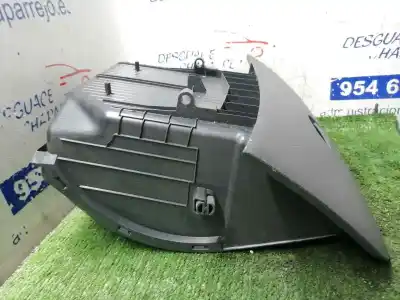 Автозапчастина б/у бардачок для renault clio iv life посилання на oem iam 681087227r  681087227r