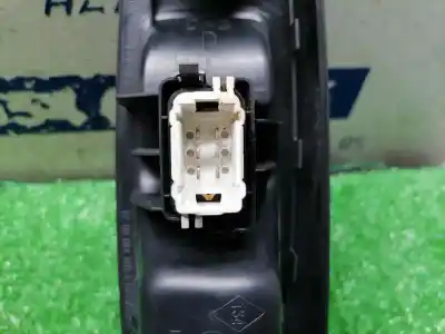 Автозапчасти б/у выключатель переднего правого окна за renault clio ii fase ii (b/cb0) authentique ссылки oem iam   