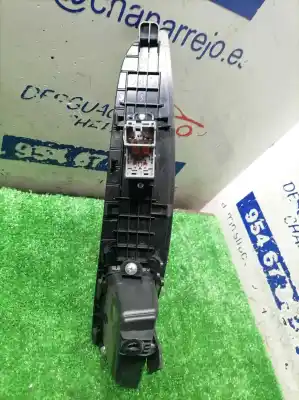 Second-hand car spare part right front power window switch for hyundai i20 elegant oem iam references   