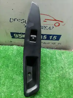 Peça sobressalente para automóvel em segunda mão botão / interruptor elevador vidro traseiro direito por hyundai i20 elegant referências oem iam 