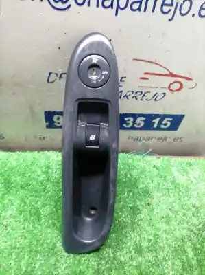 Автозапчастина б/у ПЕРЕДНІЙ ПРАВИЙ ВІКОННИЙ Вимикач для RENAULT CLIO II FASE II (B/CB0)  Посилання на OEM IAM   