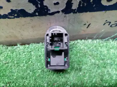 Second-hand car spare part left front power window switch for citroen c3 1.1 furio oem iam references   