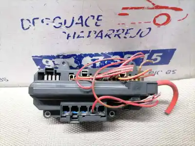 Second-hand car spare part fuse box unit for bmw serie 7 (e65/e66) 730d oem iam references 6113690058301  6113690058301