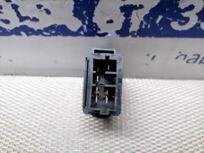 Second-hand car spare part right front power window switch for citroen c3 1.1 furio oem iam references 96605364xt  96605364xt