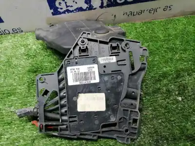 Peça sobressalente para automóvel em segunda mão caixa de fusíveis e relés por peugeot 207 confort referências oem iam 9801147680  9801147680