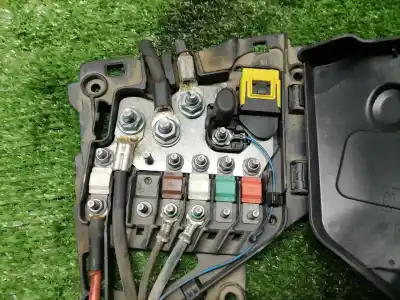 Peça sobressalente para automóvel em segunda mão caixa de fusíveis e relés por peugeot 207 confort referências oem iam 9801147680  9801147680
