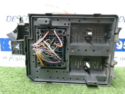 Second-hand car spare part fuse box unit for opel corsa e business oem iam references 39068005  39068005