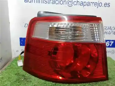 Second-hand car spare part left tailgate light for kia carens ii monospace (fj) 1.6 oem iam references   