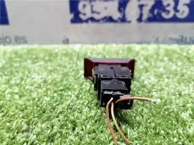 Pièce détachée automobile d'occasion bouton interrupteur pour seat leon st (5f8) 1.6 tdi références oem iam 5f0953235b  5f0953235b