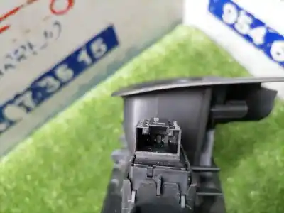 Автозапчастина б/у управління склами задніх правіх для seat leon (5f1) reference посилання на oem iam 5g0959855  5g0959855